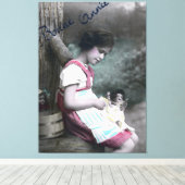 Bonne Année meisje met pop Canvas Afdruk (Insitu (Houten vloer))