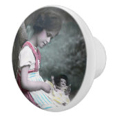 Bonne Année  meisje met pop Keramische Knop (Rechts)