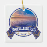Bonneville Salt Flats Utah Travel Badge Keramisch Ornament<br><div class="desc">Bonneville Salt Flats fotorealistisch ontwerp. Ze zijn een dicht verpakte zoutpan in Tooele County in het noordwesten van Utah.</div>