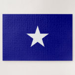 Bonnie Blue Flag Legpuzzel<br><div class="desc">Dit ontwerp is voorzien van de Bonnie Blue vlag, een spandoek die op verschillende tijdstippen geassocieerd was met de Republiek Texas, de kortlevende Republiek West Florida, en de zuidelijke staten van Amerika aan het begin van de Amerikaanse burgeroorlog in 1861. Het dient nu vaak als een representatieve banner van de...</div>