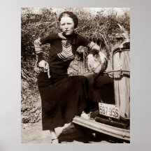 Bonnie Parker Rookt Een Sigaar 1933 Zwart Wit
