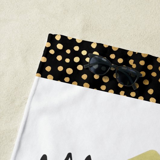 BONT-ST KLASSE MAIL Chow hond Strandlaken (In situ)