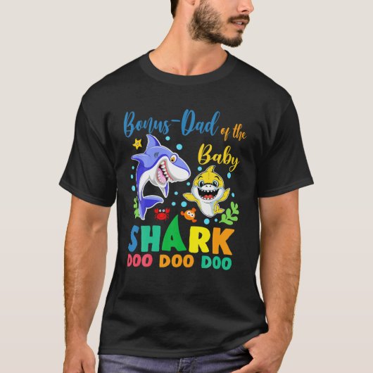 Bonus-pap van de 'Birthday Boy Shark Blue Yellow D T-shirt (Voorkant)