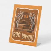 Boo Bayou Haunted Scary Halloween Cartoon Reclamebord Met Voetstuk (Voorkant)