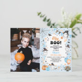 Boo. Blue Halloween Ghost Boy Birthday Kaart (Staand voorkant)