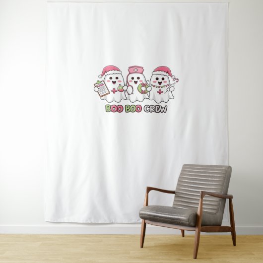 Boo Boo Crew Christmas, Ghost Nurse Oversized T-SH Wandkleed (In situ)