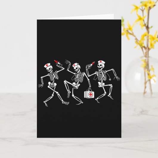 Boo Boo Crew Funny Dancing Skeleton Nurse Squad Ha Kaart (Gele Bloem)