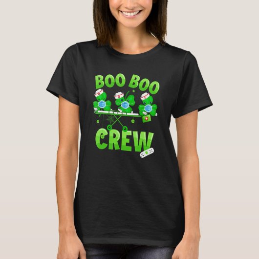 Boo Boo Crew Nurse St Patrick's Day Shamrock Face T-shirt (Voorkant)