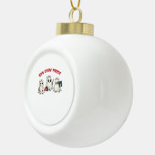 BOO CREW NURSE Essential T-shirt Keramische Bal Ornament (Rechts)