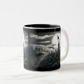 Boo-Kat in de Moonlight Two-Tone Coffee Mok (Voorkant rechts)