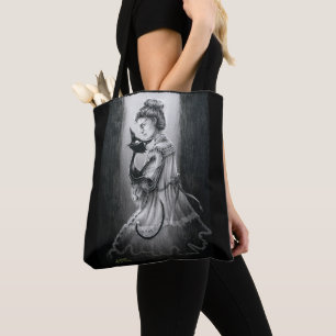 Boo Kat met haar Ghost Canvas tas