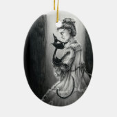 Boo Kat met haar Ghost Ceramic Ornament (Achterkant)