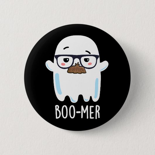 Boo-mer Funny Middle Aged Ghost Pun Dark BG Ronde Button 5,7 Cm (Voorkant)