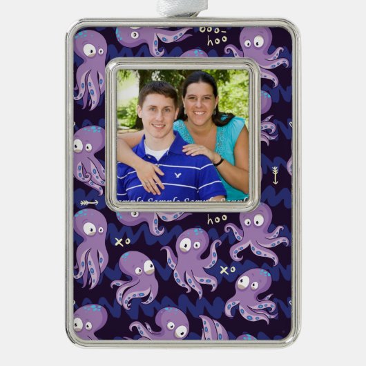 Boo Octopus Cute Paarse Kinder Clothing & Décor Verzilverd Omlijst Ornament (Voorkant)