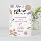 Boo Tweede Verjaardag Onze Kleine Boo wordt Twee Kaart (Staand voorkant)