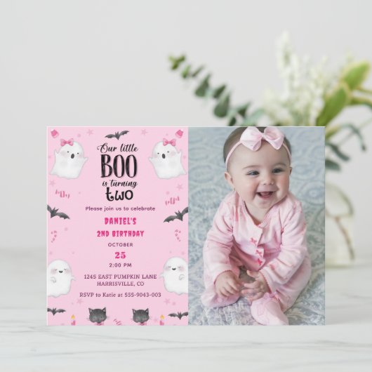 Boo Tweede Verjaardag Onze Kleine Boo wordt Twee Kaart (Staand voorkant)