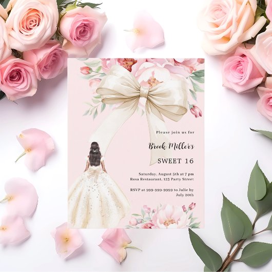 Boog roze bloemen jurk crème Sweet 16 uitnodiging