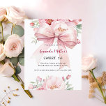 Boog roze bloemen Sweet 16 uitnodiging<br><div class="desc">Een elegante witte achtergrond,  versierd met een grote roze strik en roze bloemen. Personaliseer en voeg een naam en partijgegevens toe. Achterzijde: zachte roze achtergrond. 1 vel = 1 uitnodiging bedrukt rand tot rand.</div>