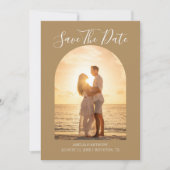 Boog Sunset Beach Modern Stel Fotohuwelijk Save The Date (Voorkant)