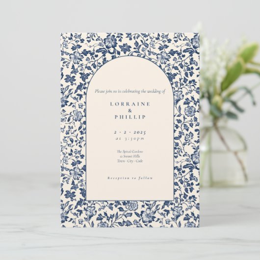  boogstijl Blauwe crème Bloemen bruiloft Kaart (Staand voorkant)