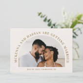 Boogvormige Save the Date-verlovingsaankondiging Date (Staand voorkant)