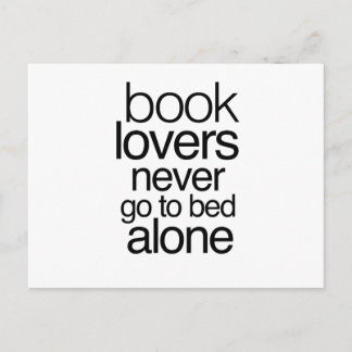 Book Lovers Never Go to Bed Alone Briefkaart