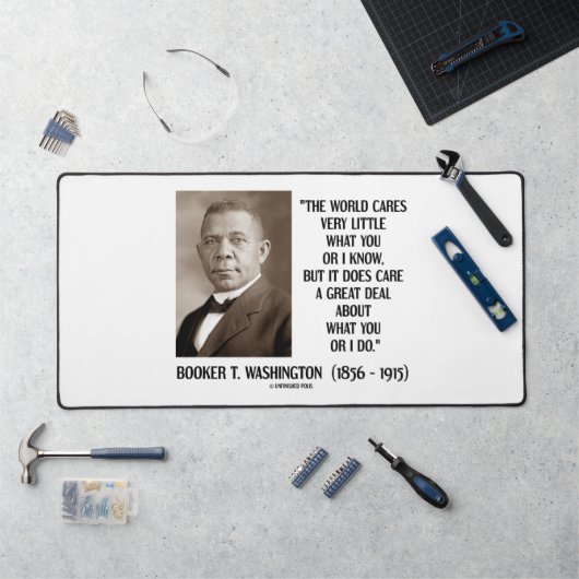 Booker T. Washington World Cares heel erg klein Bureaumat (Werkstation)
