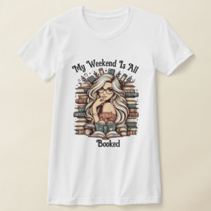 Bookish Bliss: Meisje te midden van boeken T-shirt