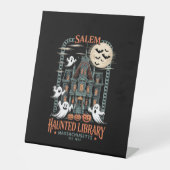 Bookworm Halloween Shirt Haunted Library Reclamebord Met Voetstuk (Voorkant)