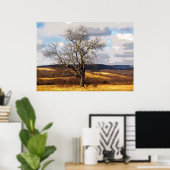 Boom en afgelegen heuvels poster (Thuiskantoor)