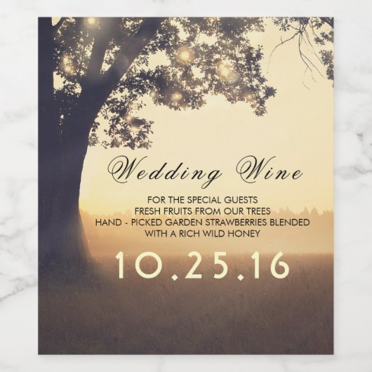 Boom en String Lights Rustieke dromerige bruiloft Wijn Etiket (Enkel label)
