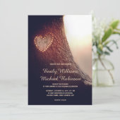 Boom Gesneden Hart Rustieke en Vintage Trouwdag Kaart (Staand voorkant)