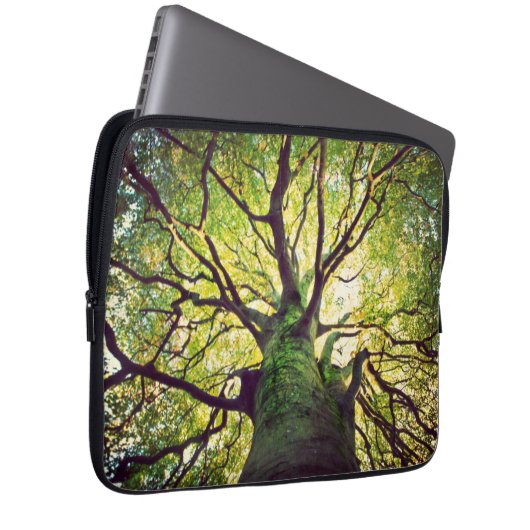 Boom Hugging Laptop Sleeve (Voorkant Rechts)