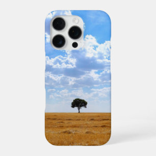 Boom in een geoogst tarweveld iPhone 16 pro hoesje