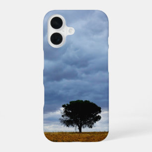 Boom in een leeg veld iPhone 16 hoesje