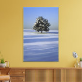 Boom in met sneeuw bedekt landschap canvas afdruk (Insitu (Woonkamer))