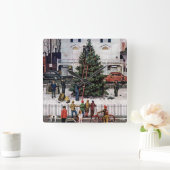 Boom op het stadsplein vierkante klok (Huis)