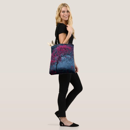 Boom Tote Bag (Op model)