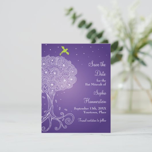 Boom van het Paarse Leven Mitzvah sparen de Datum Save The Date (Staand voorkant)