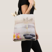 Boom Vrouwen Silhouet Zen Stenen Tote Bag (Dichtbij)