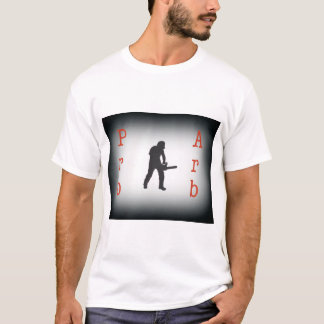 Boomchirurg met kettingzaag aanwezig. t-shirt