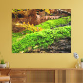 Boomschors in herfstmos - canvas afdruk (Insitu (Woonkamer))