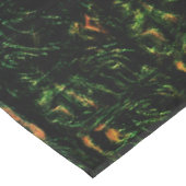 Boomschors onder groen gehammerd glas tafelkleed (Gekanteld)