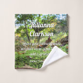 Boomsluimers in het herfstmos - gepersonaliseerd bad handdoek