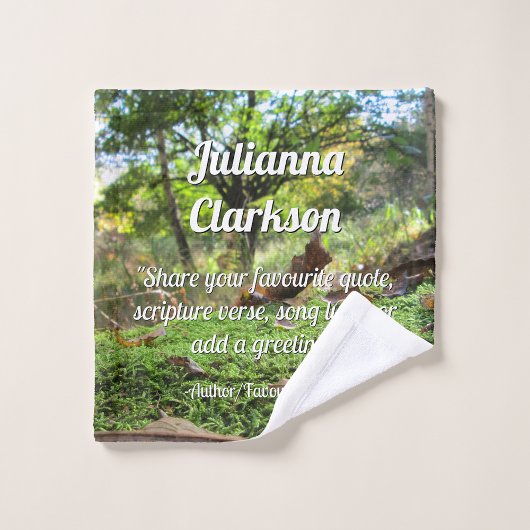 Boomsluimers in het herfstmos - gepersonaliseerd bad handdoek