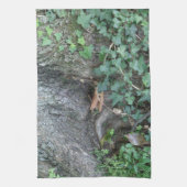 Boomstam en vijver in het bos theedoek (Verticaal)