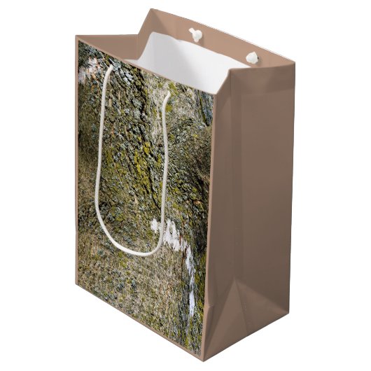 Boomwagen met Moss Print Medium Cadeauzakje (Voorkant Gekanteld)