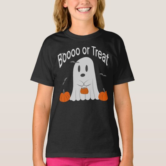 Booo or Treat Cute Ghost Halloween Design T-shirt (Voorkant)