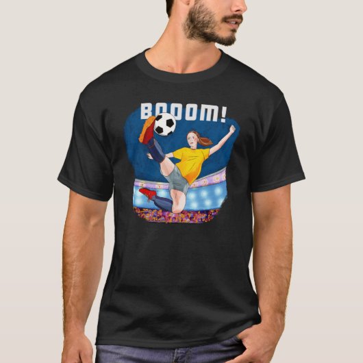 Booom Professional Football Kicks the Ball  Creati T-shirt (Voorkant)