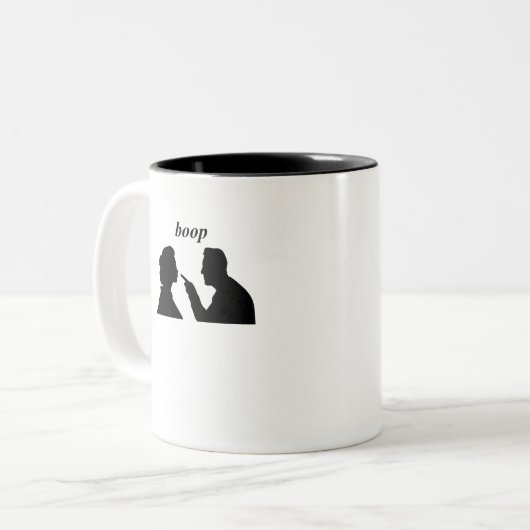 Boop the Nose Tweekleurige Koffiemok (Voorkant links)